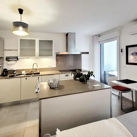 Appartement T3 Moderne Avec Clim Et Wifi, Proche Port Et Mer, Box Ferme - Fr-1-794-157 *